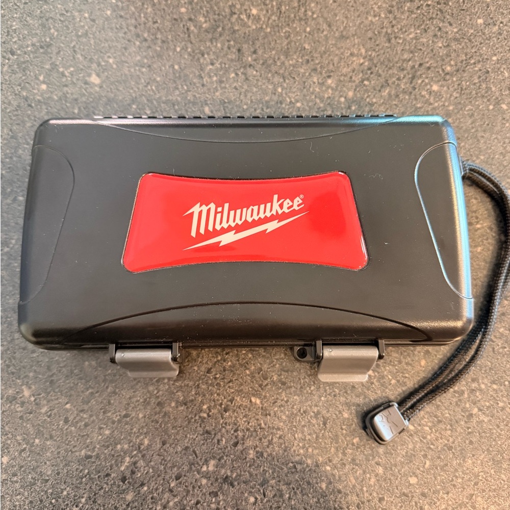 Milwaukee Branded Xikar 5 Cigar Travel Humidor